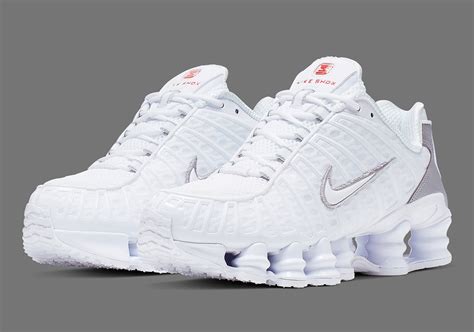 nike shocks schuhe|white nike shocks shoes.